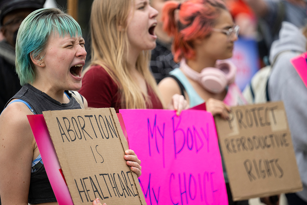 Defensores del derecho al aborto convocan marcha masiva en EU