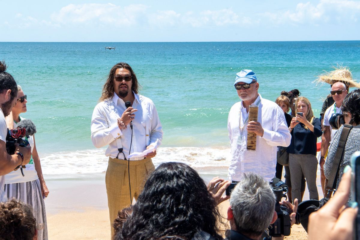 El superhéroe Aquaman pide acción para preservar los océanos | Uni2Noticias